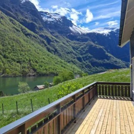 6 Person In Gudvangen-by Traum Gudvangen