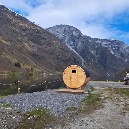 6 Person In Gudvangen-by Traum